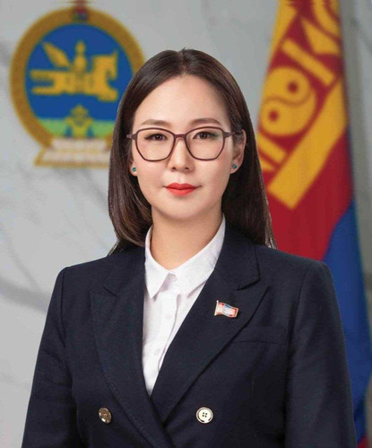 ТӨРИЙН АЛБЫГ ''УЛНЫ'' БОЛГОЖ БУЙ И.САРАНГЭРЭЛҮҮДЭЭС САЛЪЯ